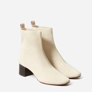 Everlane Glove boot in bone - size 8